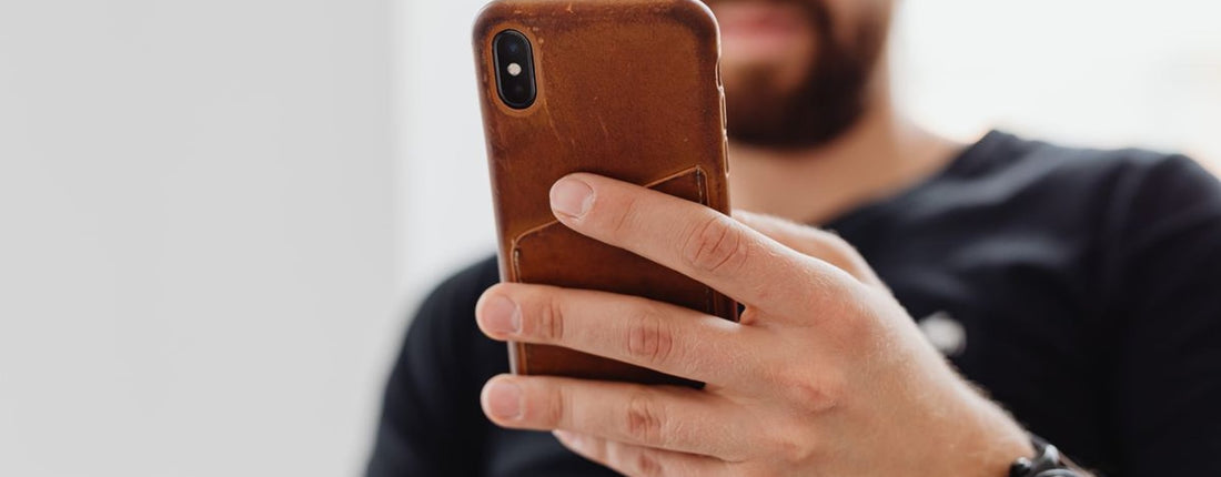 Smartphone heat during gaming illustrates when a cooling phone case may fail under sustained load