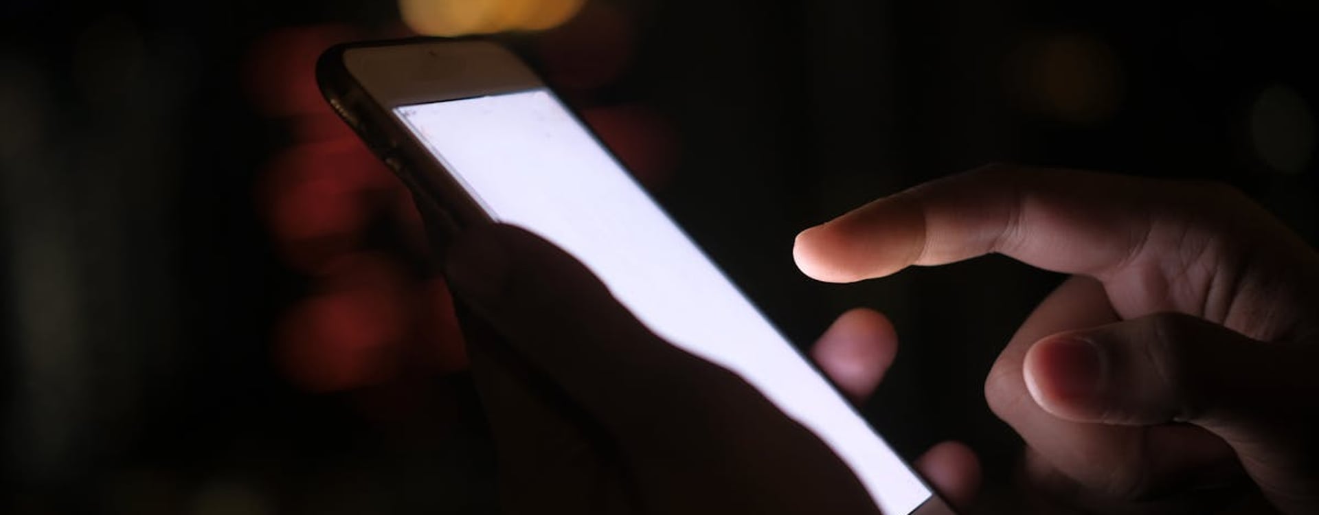 Phone cooler condensation safety in humid conditions